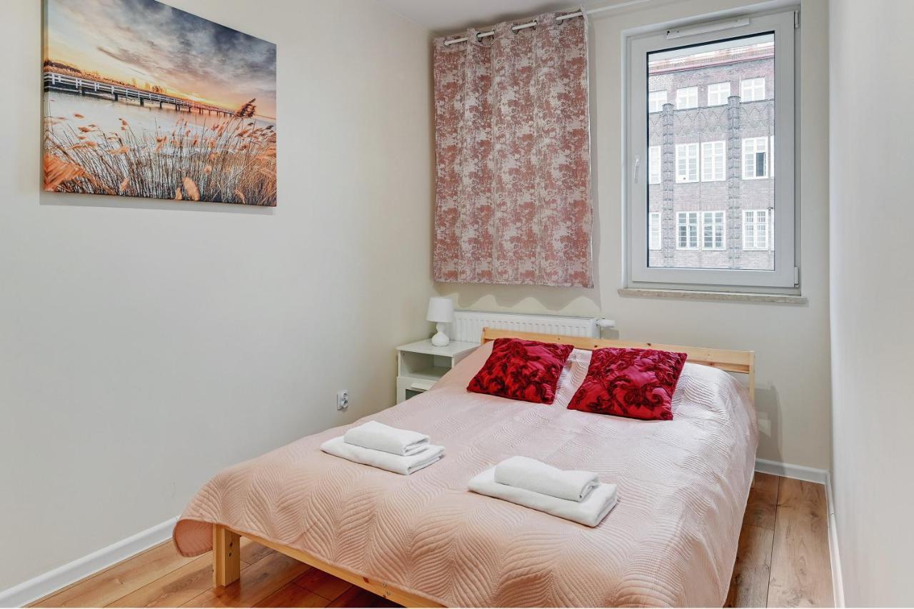 Gdansk Centrum - Apartament 4-Osobowy Z Balkonem Bagian luar foto